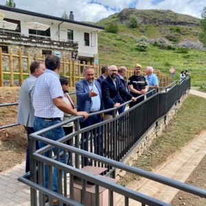 Visita a las obras acometidas recientemente en la Cueva de Valporquero.