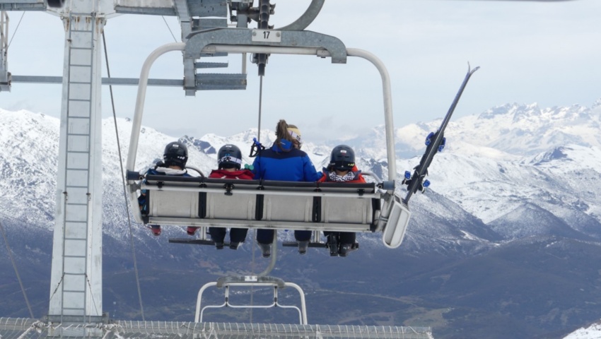 La Diputación destina más de 2,1 millones a las estaciones invernales de San Isidro y Valle Laciana-Leitariegos