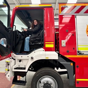 Presentación del nuevo camión de bomberos del SEPEIS