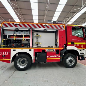 Presentación del nuevo camión de bomberos del SEPEIS