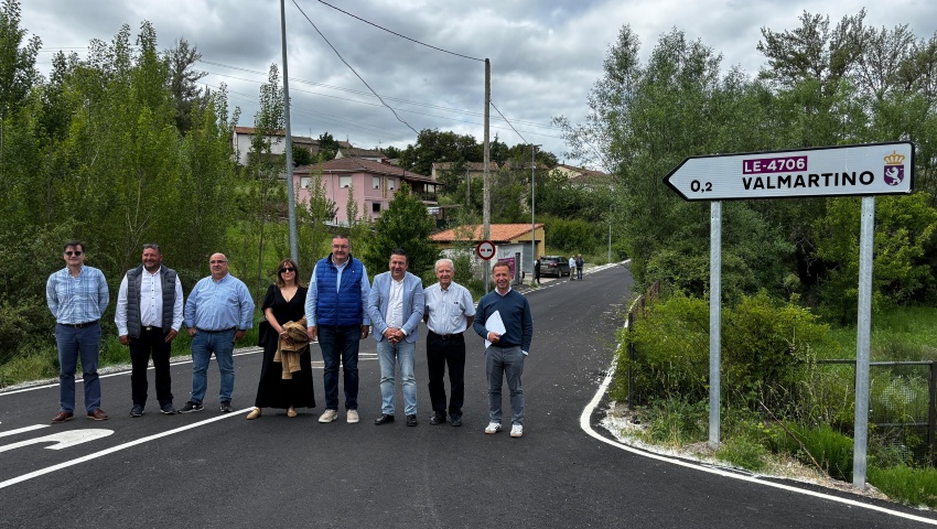 La Diputación invierte 114.000 euros en la LE-4706 para la mejora del acceso a la localidad de Valmartino