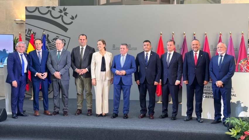 La Diputación firma el Fondo de Cohesión Territorial, que reparte 2,1 M€ entre 153 municipios leoneses de menos de mil habitantes