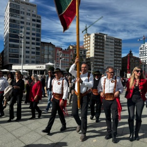 Desfile Pendondes Gijón 4