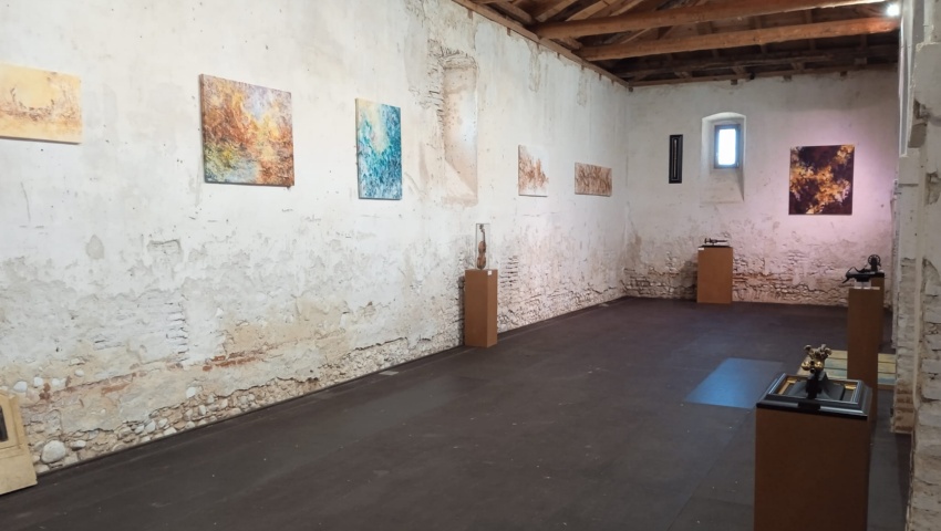 El ILC pone a dialogar el arte de Juan Rafael y de Juan Carlos Uriarte en el monasterio de Sandoval con la muestra ‘Dos generaciones’