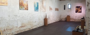 El ILC pone a dialogar el arte de Juan Rafael y de Juan Carlos Uriarte en el monasterio de Sandoval con la muestra ‘Dos generaciones’