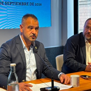 Emilio Morán y Gerardo Álvarez Courel en la presentación del Gran Concejo