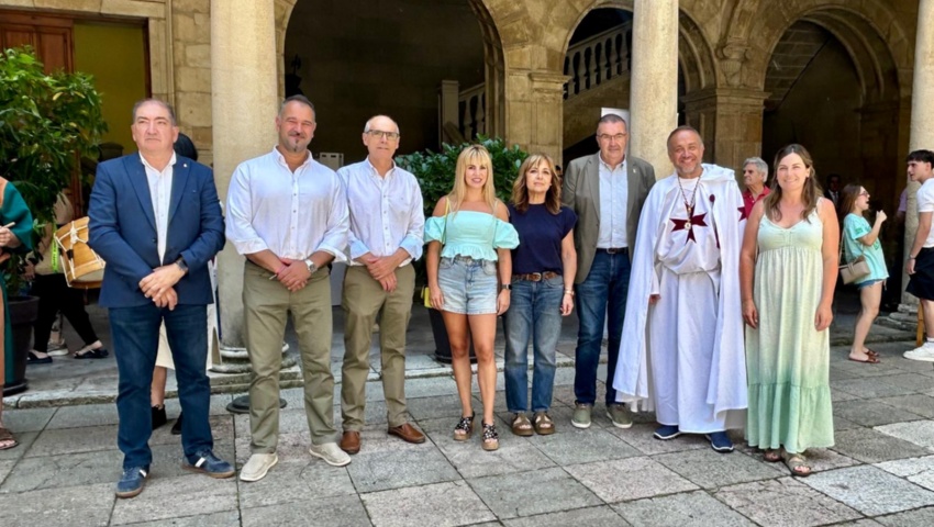 Los centros asistenciales de la Diputación celebran su Fiesta Medieval en el patio del Palacio de los Guzmanes