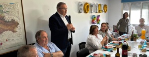 El vicepresidente Roberto Aller ejerce como mantenedor del Festival del Botillo de La Granja de San Vicente