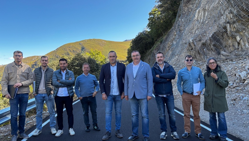 La Diputación invierte más de 200.000 euros en el arreglo de los taludes de la LE-6226 en Montes de Valdueza
