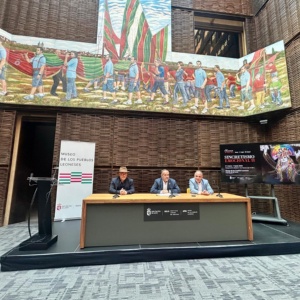 Un momento de la inauguración de la exposición