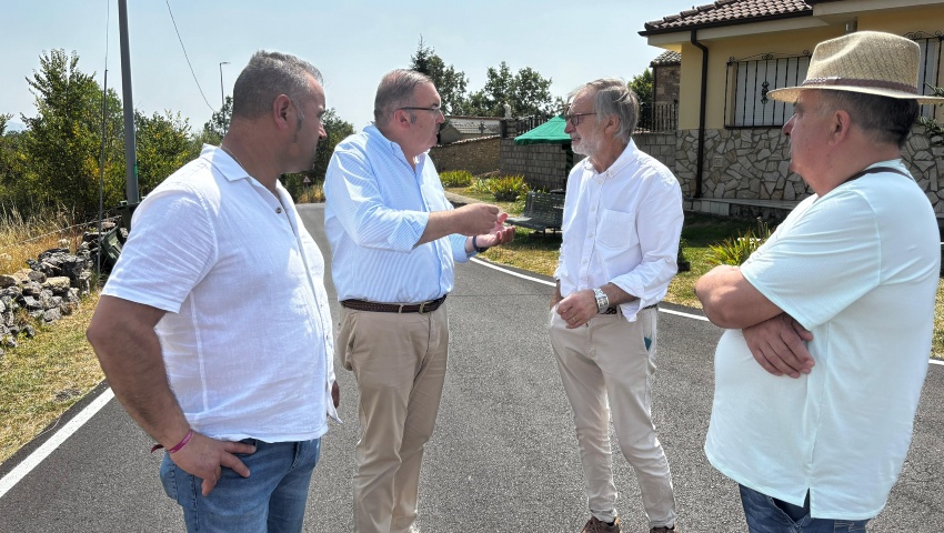 La Diputación invierte cerca de 85.000 euros en la mejora de la LE-4613 en el acceso a Sobrepeña