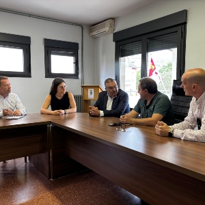 Un momento de la visita de Roberto Aller a Toral de los Vados