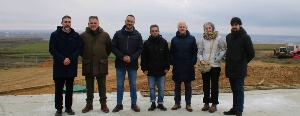 Los tres edificios que forman el nuevo Centro Arqueológico de Lancia ya comienzan a alzarse sobre el cerro de Villasabariego