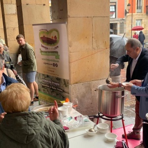 Un momento de la II Feria de los Productos de León en Gijón