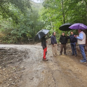 Visita a las obras que se están efectuando en la carretera de Carracedo de Compludo
